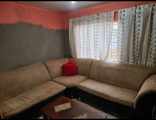 2 BEDROOM HOUSE FOR SALE IN EVATON WEST